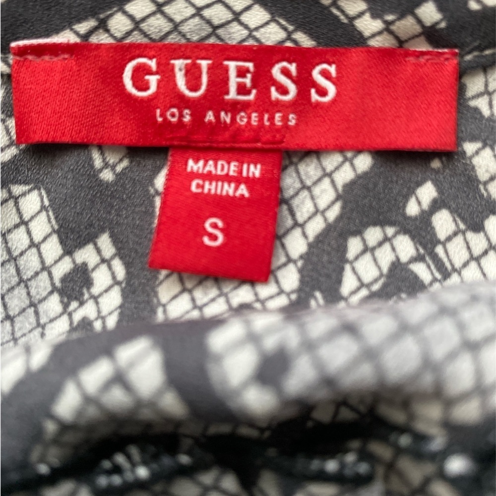 Guess Black and White Snake Print Blouse tie at waist - Picture 5 of 6